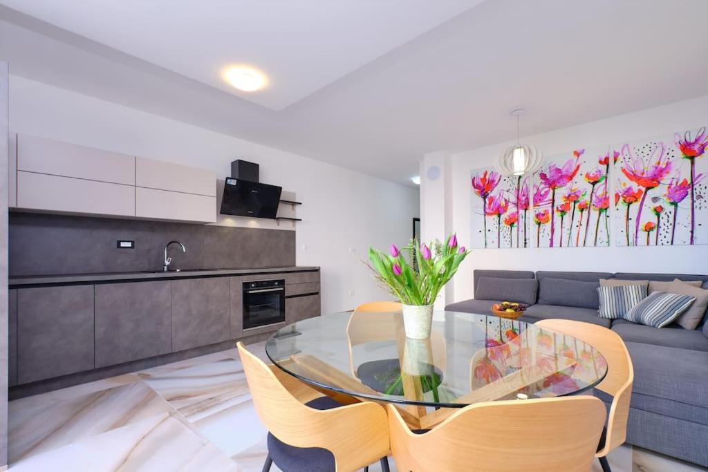 Apartments Olea มาลีโลชินจ์ ภายนอก รูปภาพ