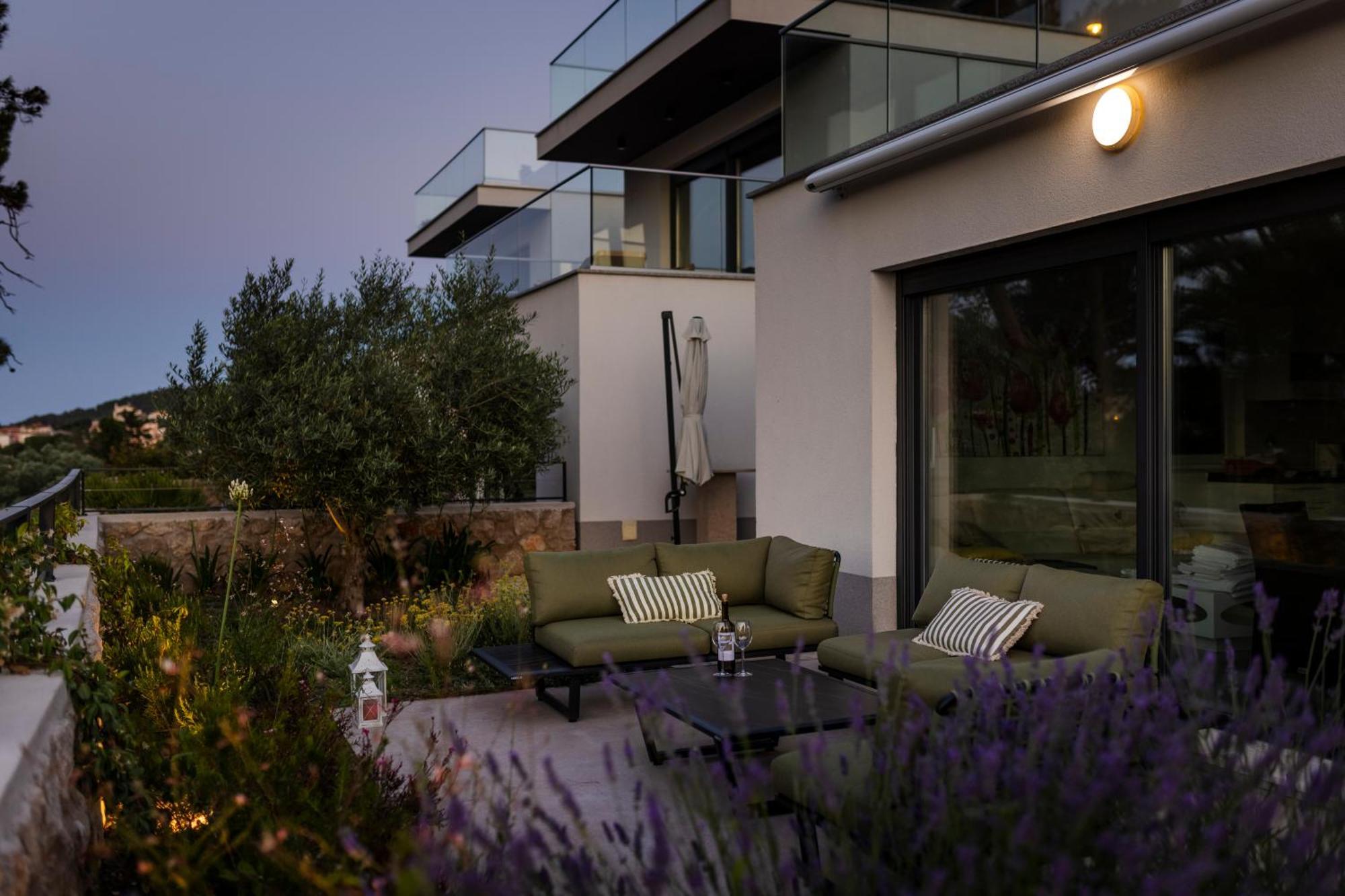 Apartments Olea มาลีโลชินจ์ ภายนอก รูปภาพ